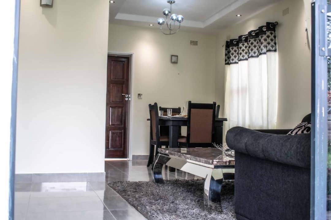 Lynm Residence Harare Exterior foto